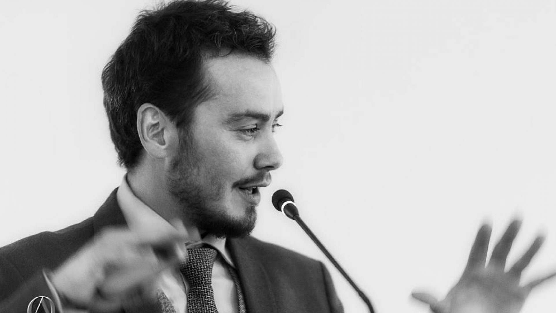 Четиридесетгодишен адвокат стана първият транссексуален кмет в Италия предаде ДПА