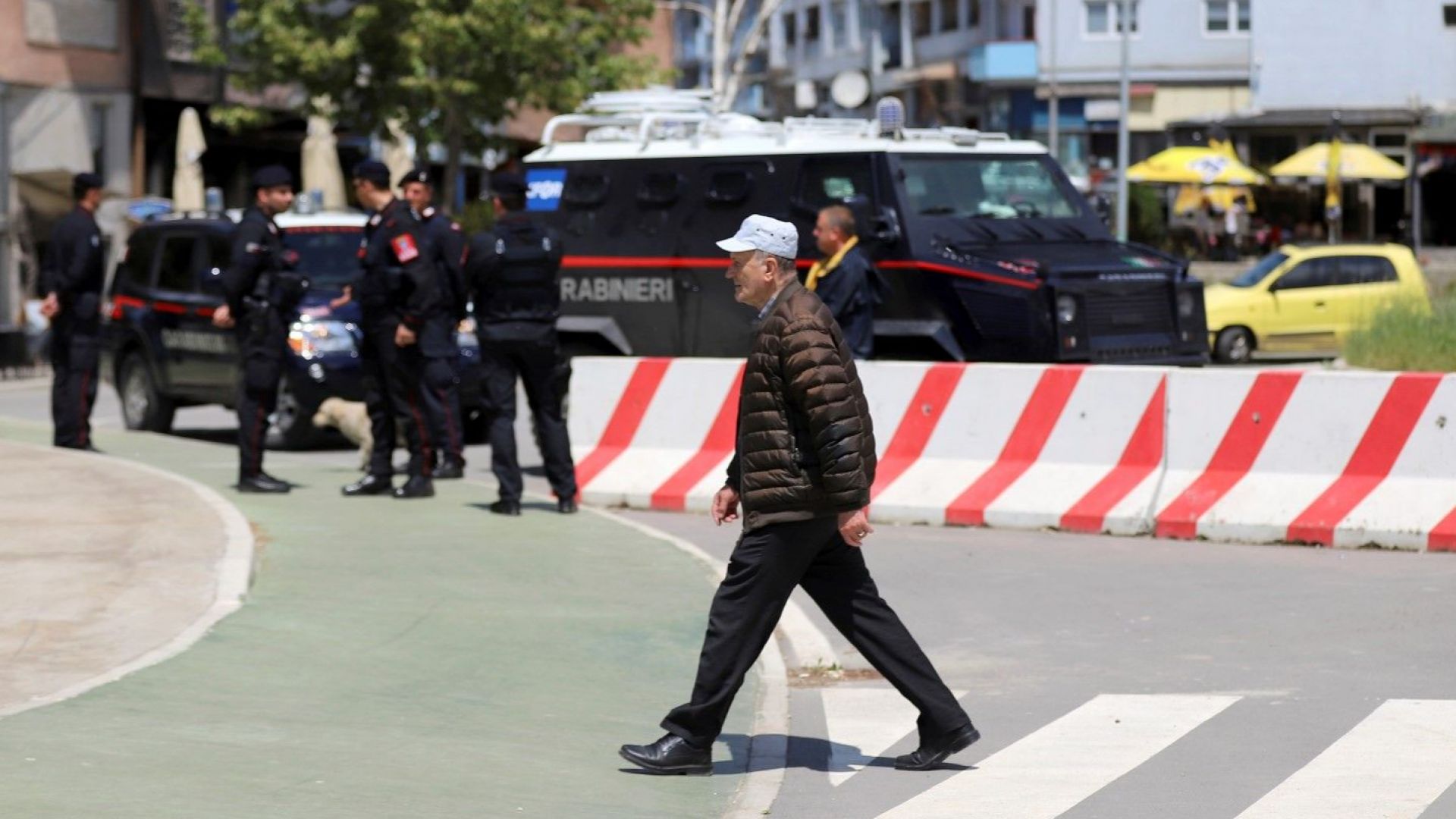 Русия призова подкрепящите Прищина страни да окажат влияние върху косовските