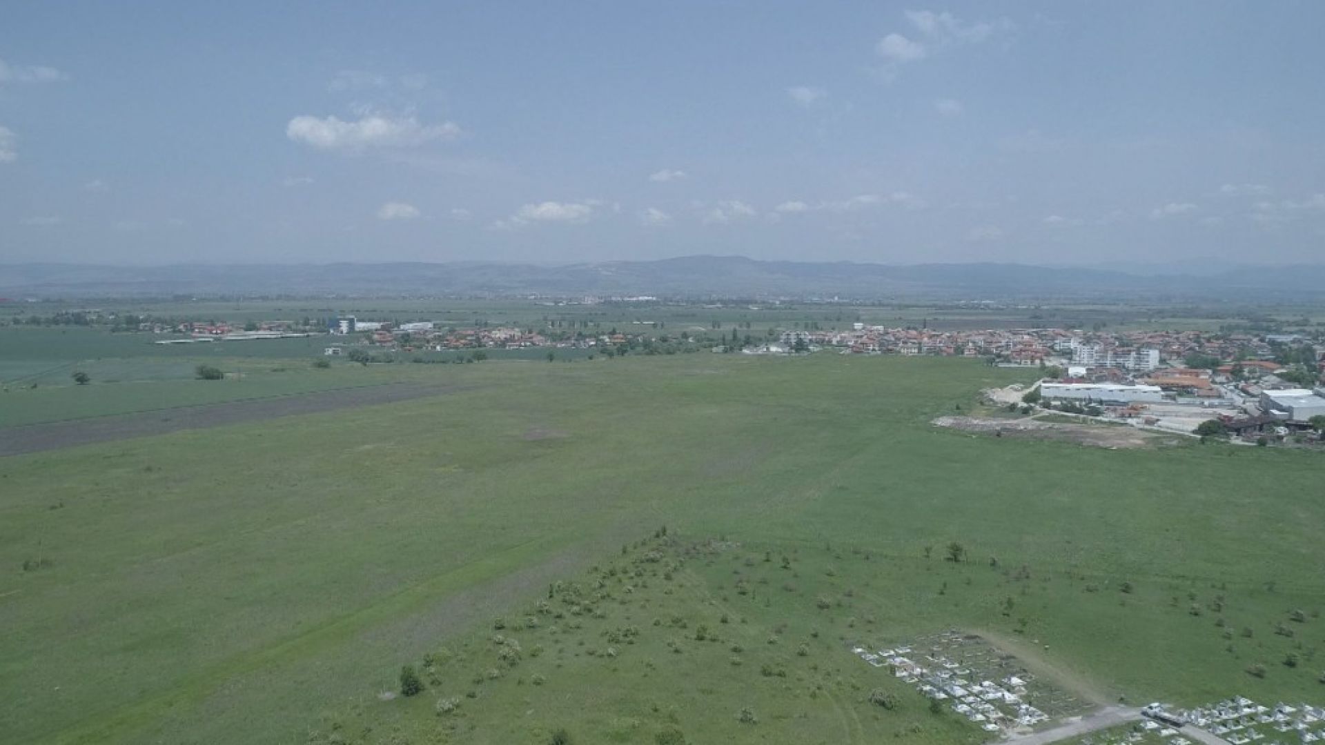 Търгът за продажба на земя в Община Божурище е бил