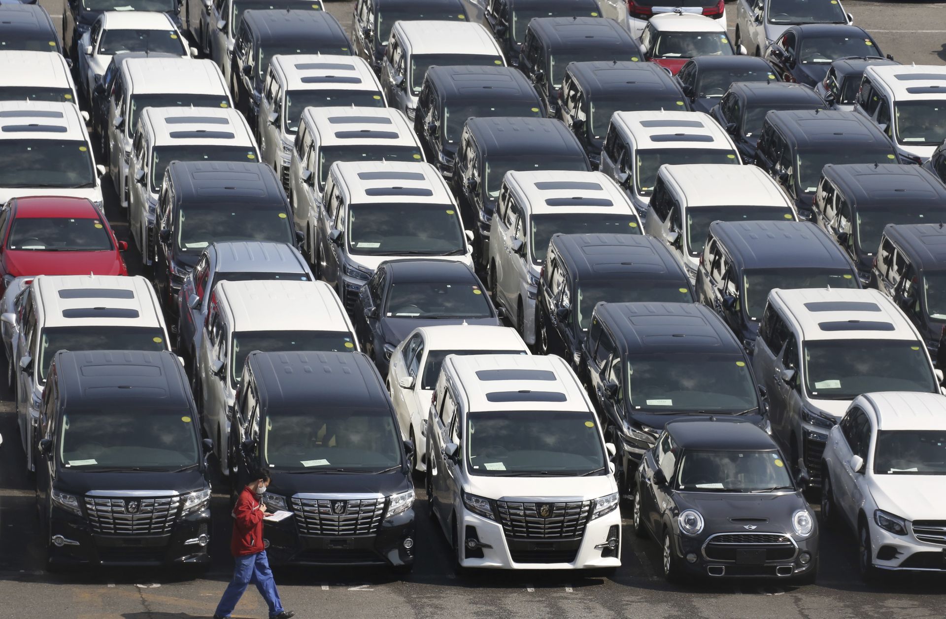 Toyota обмисля инвестиции в китайския конкурент на Uber