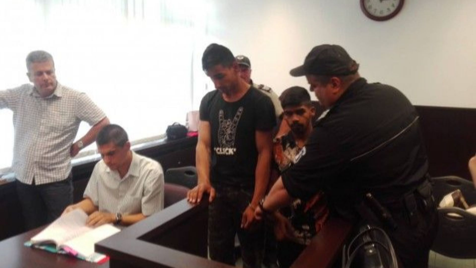 Пловдивският окръжен съд остави в ареста 15 годишния Исмаил Асан и