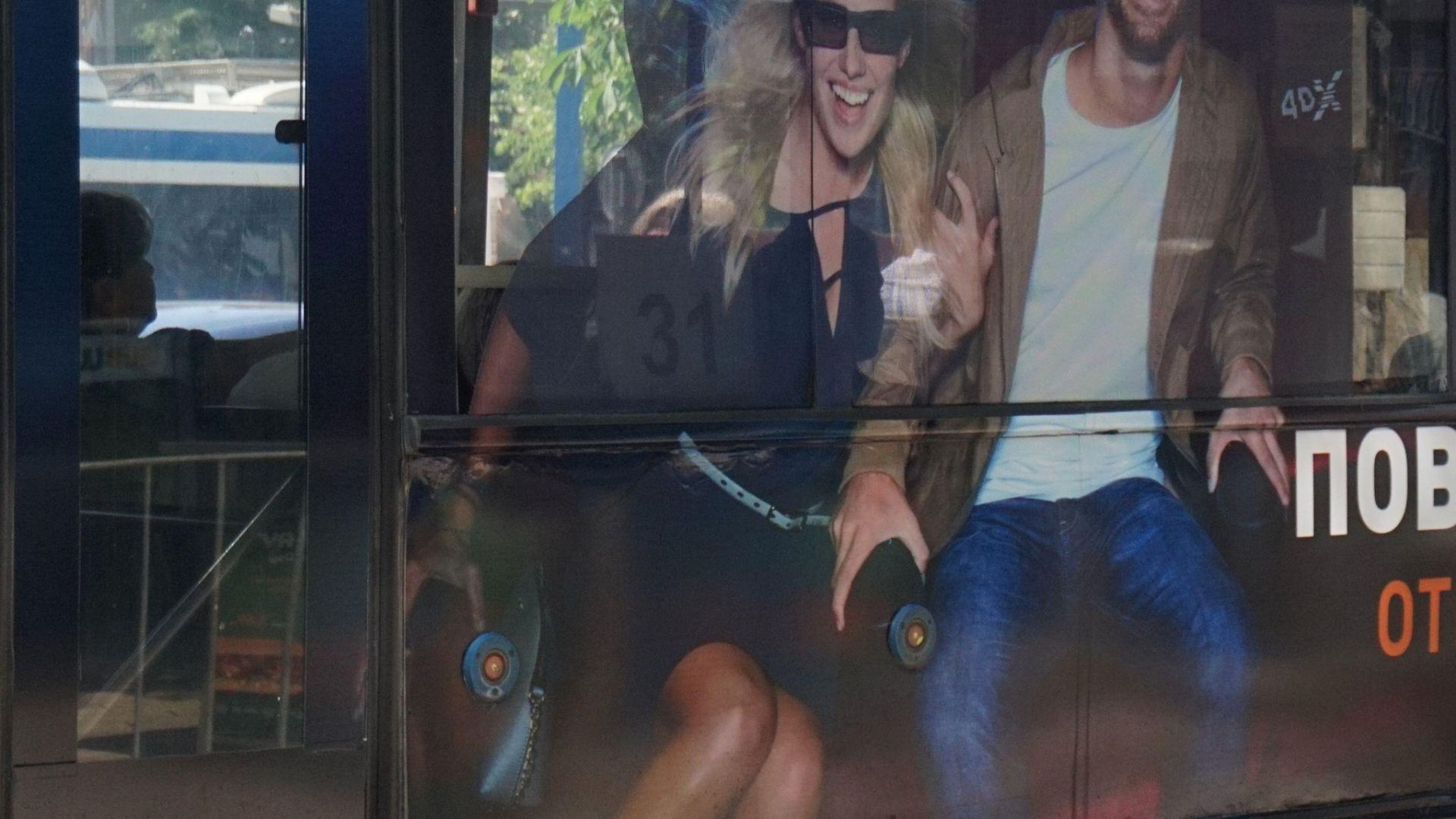 Догодина премахват рекламите от стъклата на автобусите във Варна Жителите