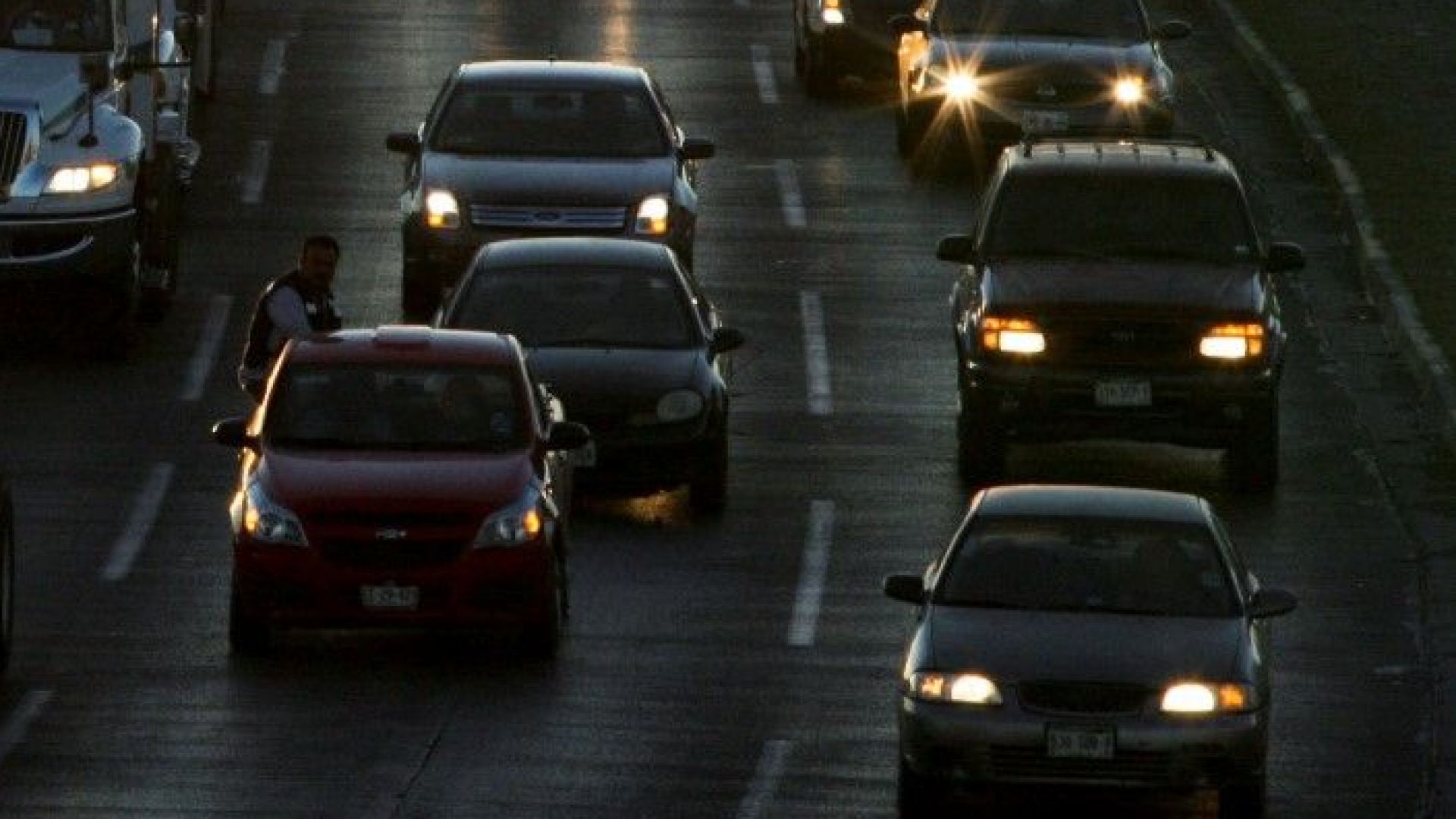 По информация на румънските гранични власти от 16 часа днес