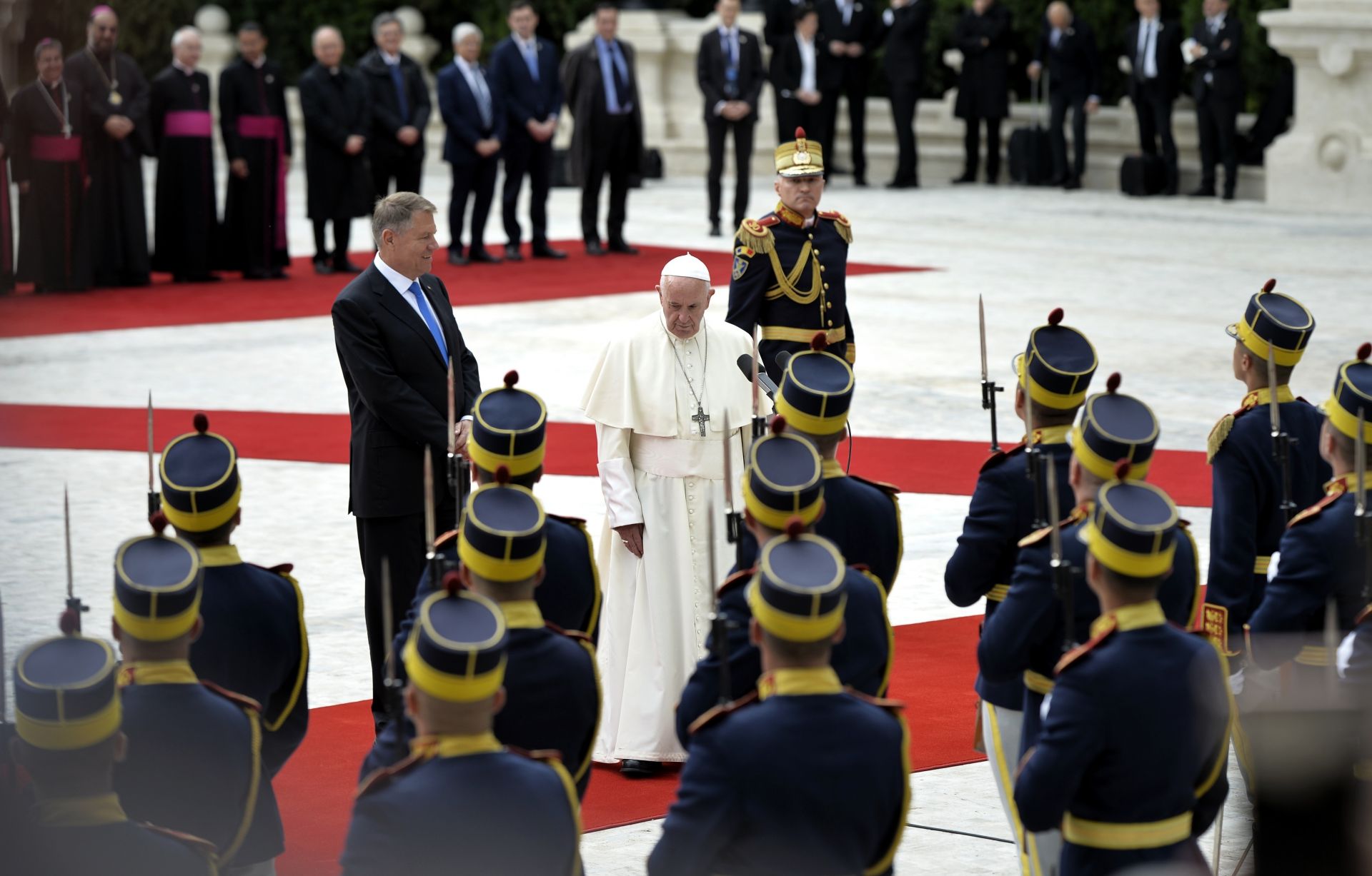 Посрещане на папата в Румъния