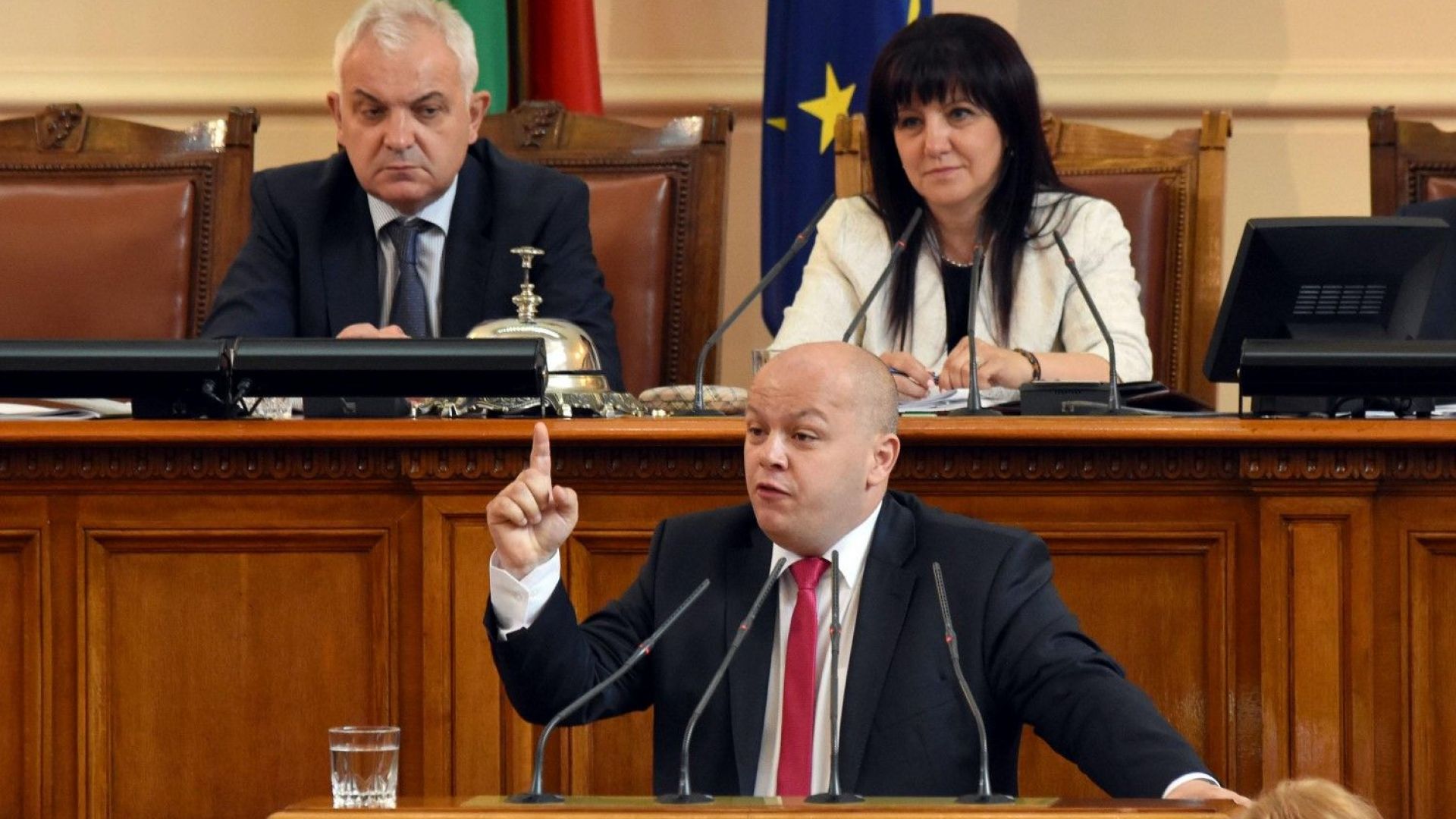 БСП е единствената партия която продължава да отказва всякаква колаборация