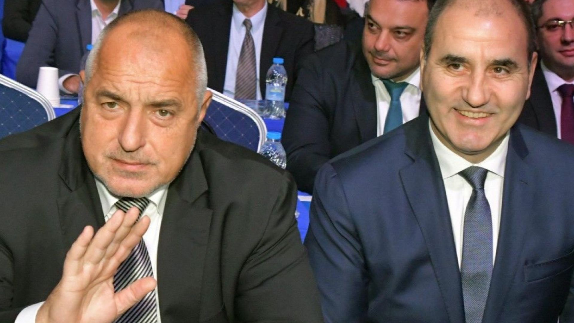 Депутатът от ГЕРБ Георги Марков коментира в студиото на Денят