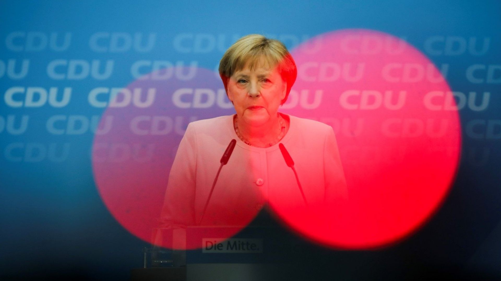 Германският канцлер Ангела Меркел увери днес че правителството й ще