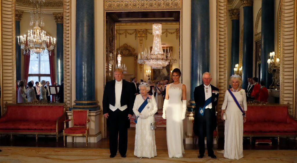 Доналд Тръмп, Елизабет II, Мелания Тръмп, принц Чарлз и Камила