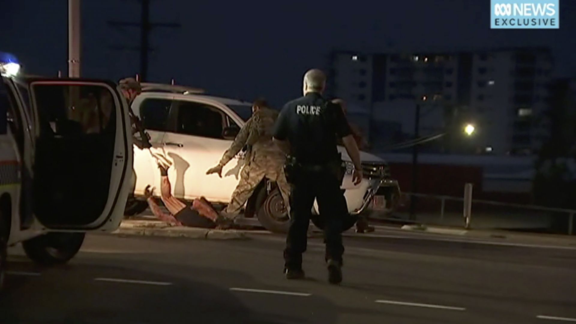 Четирима души бяха убити а един беше ранен при стрелба