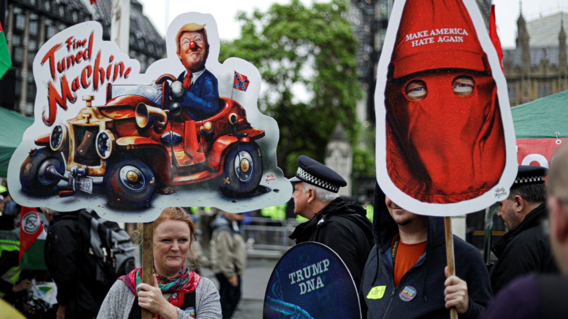 Хиляди хора се събраха на демонстрации срещу американския президент Доналд