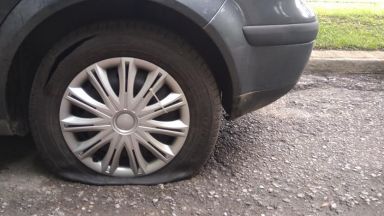 Над 20 паркирани леки коли във Велико Търново са осъмнали