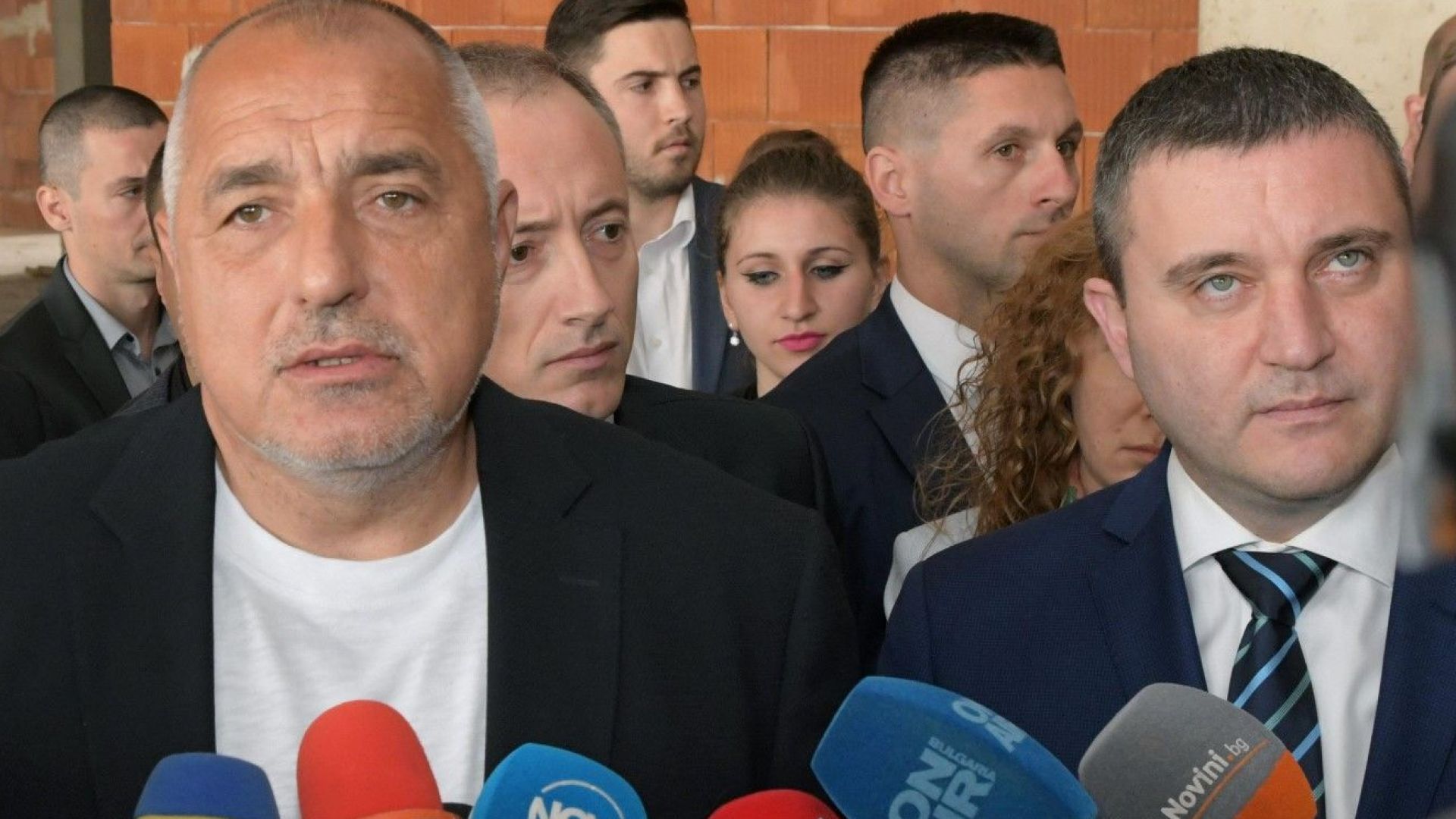 Премиерът Бойко Борисов посети завода за стъкло на холдинга Шишеджам