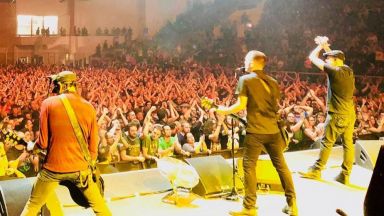 Американска банда спря концерта си в София заради нацистки поздрав
