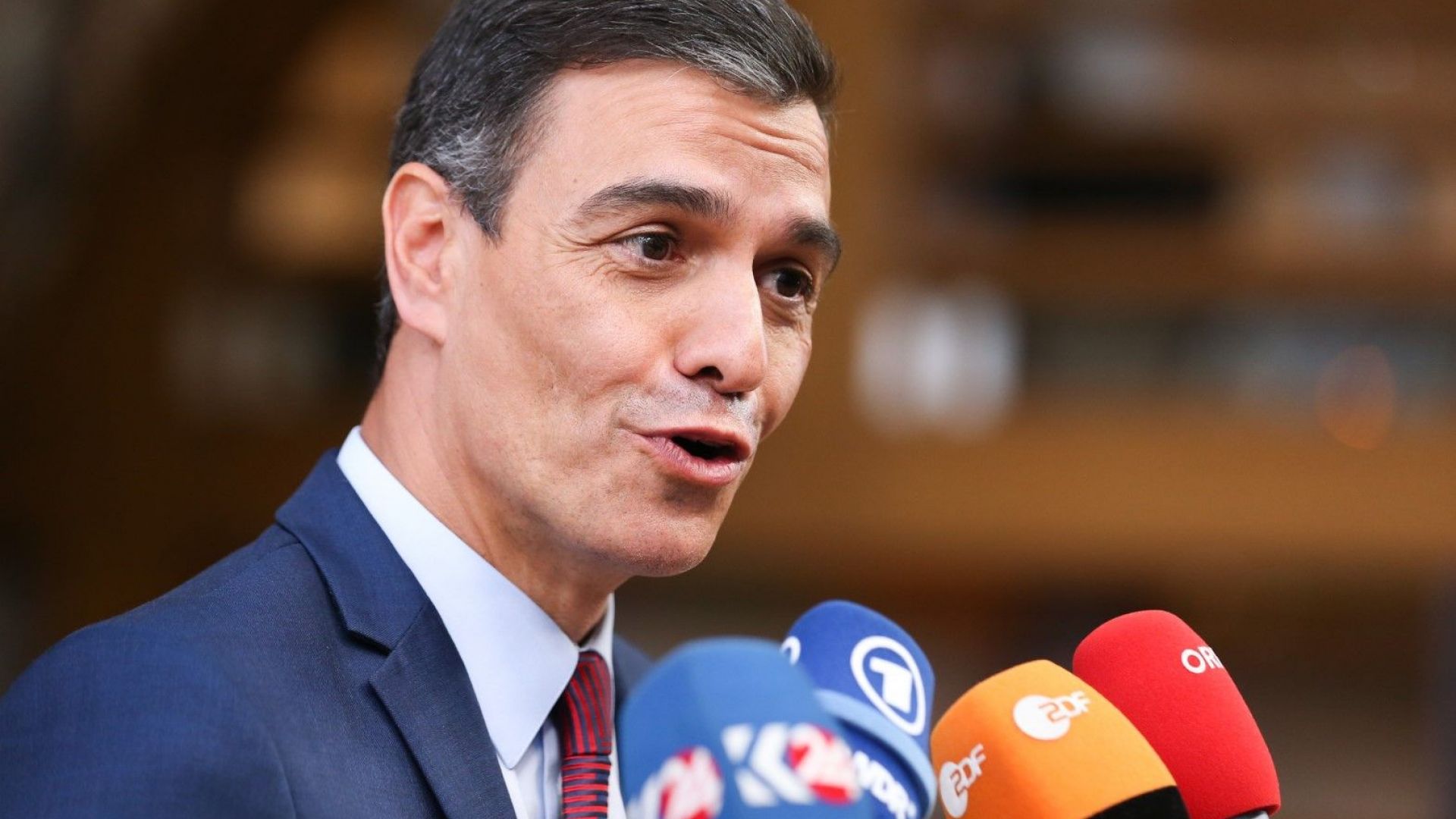 Социалистът Педро Санчес бе натоварен вчера от краля на Испания