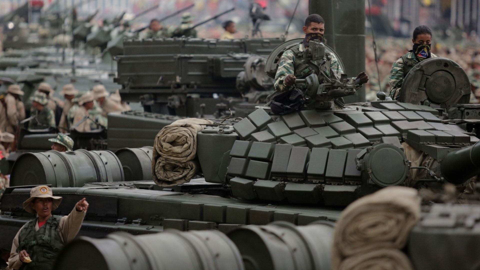 Русия не само че няма да изтегли военните си от Венецуела, а може да прати още