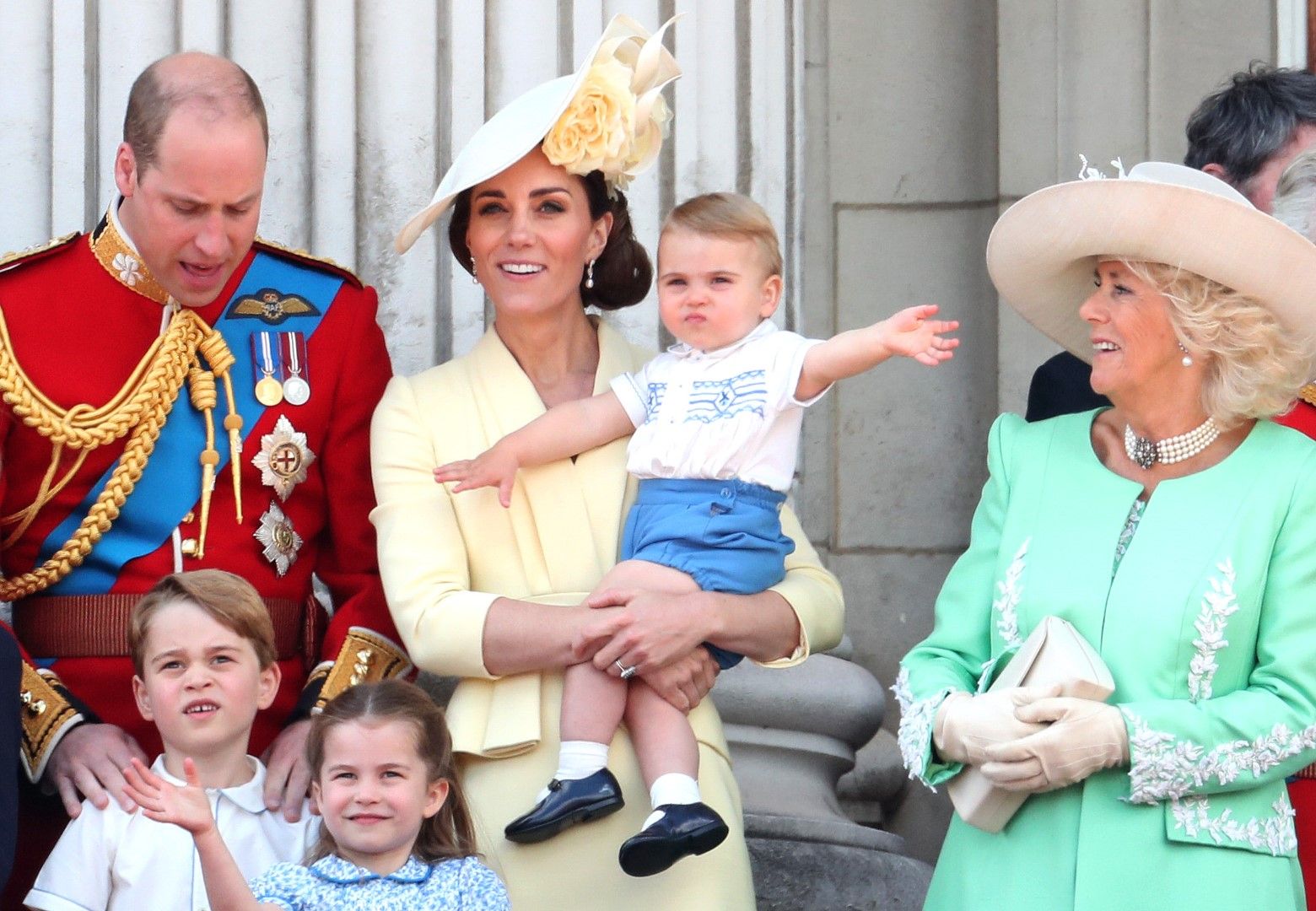 принц Уилям и Кейт с децата си и Камила Паркър