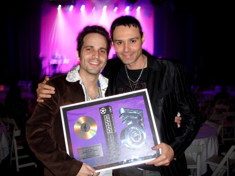 Краси и Уилям Табану с наградата "Superstar of the year" на LA Music Awards