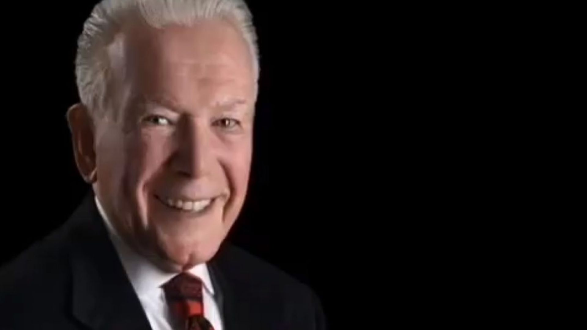 Един от най известните телевизионни водещи в турския телевизионен ефир Угур