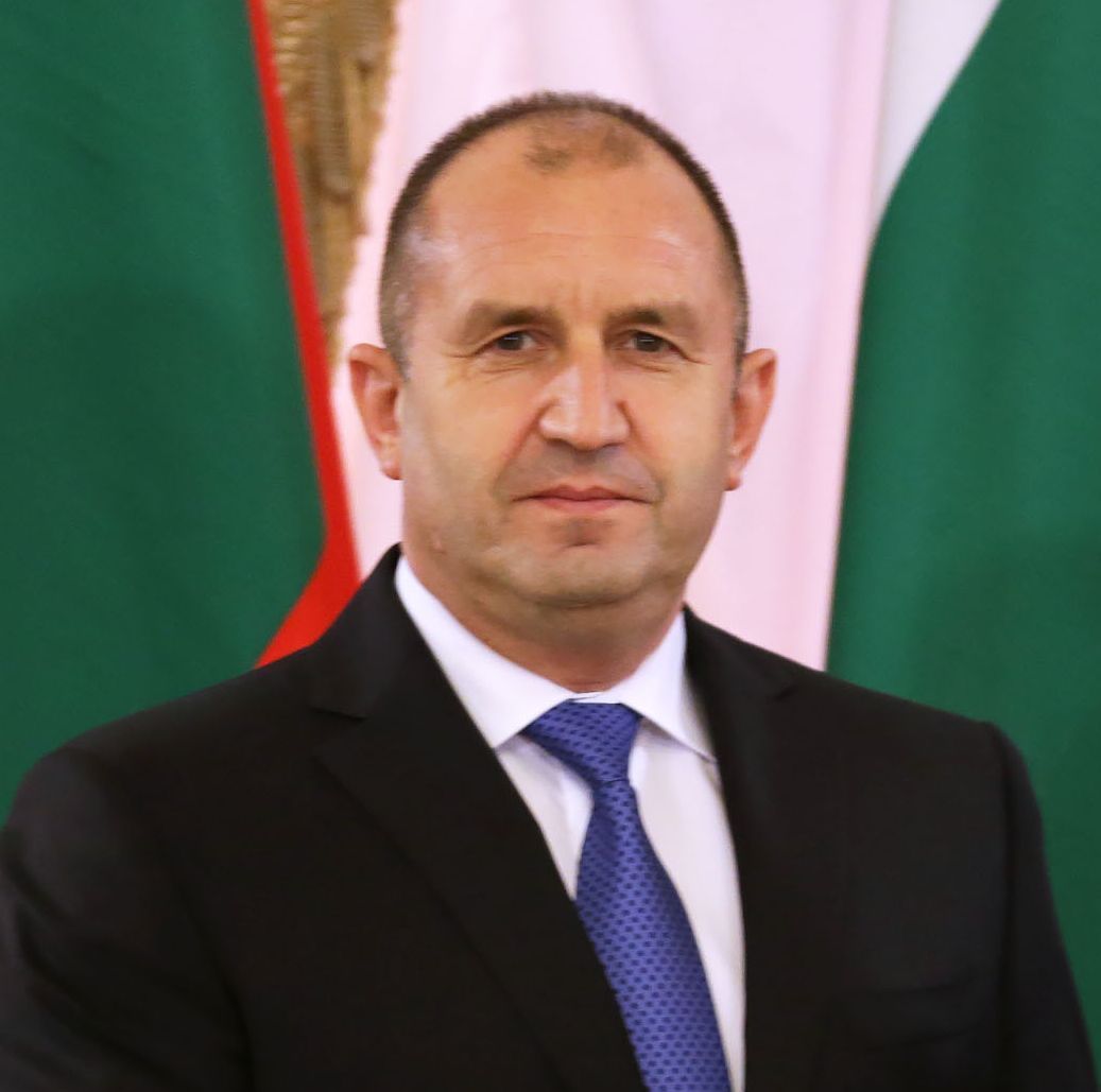 България активно подкрепя инициативата "Един пояс, един път" и платформата "17 +1", каза Радев