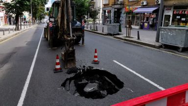 Столичната ул. "Раковски" остава затворена за още 2 дни