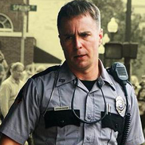 Сам Рокуел в „The Ballad of Richard Jewell“ на Истууд 