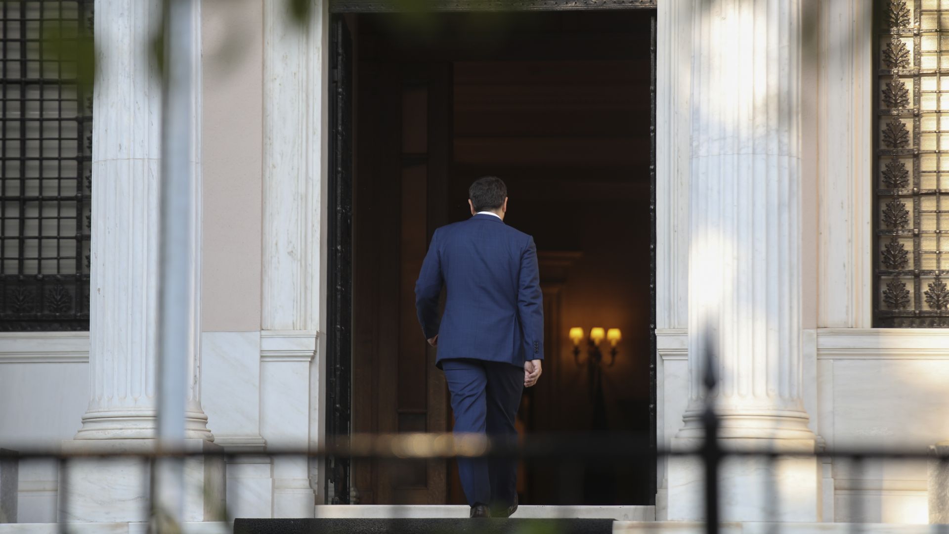Указът на гръцкия президент Прокопис Павлопулос за разпускане на парламента