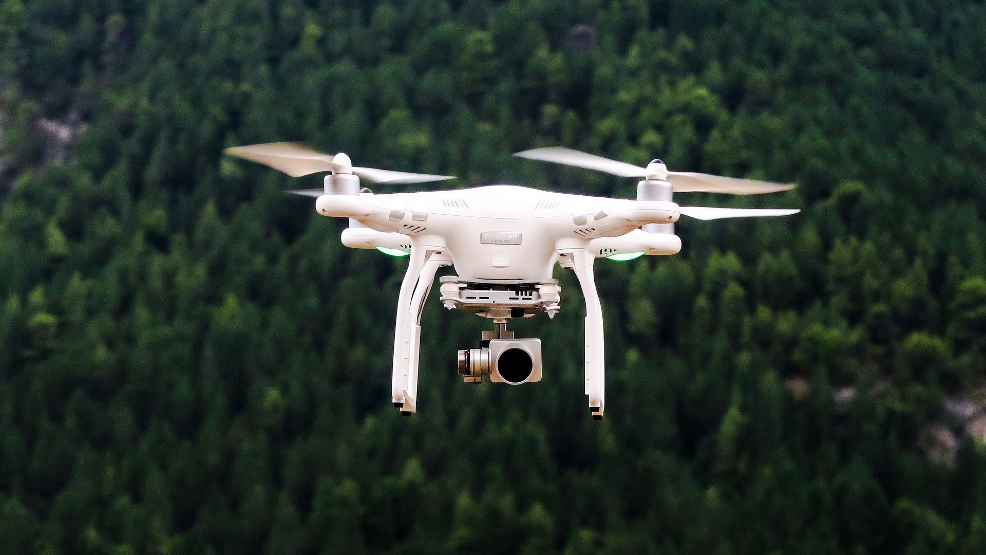 САЩ въведоха нови правила за дроновете и техните оператори