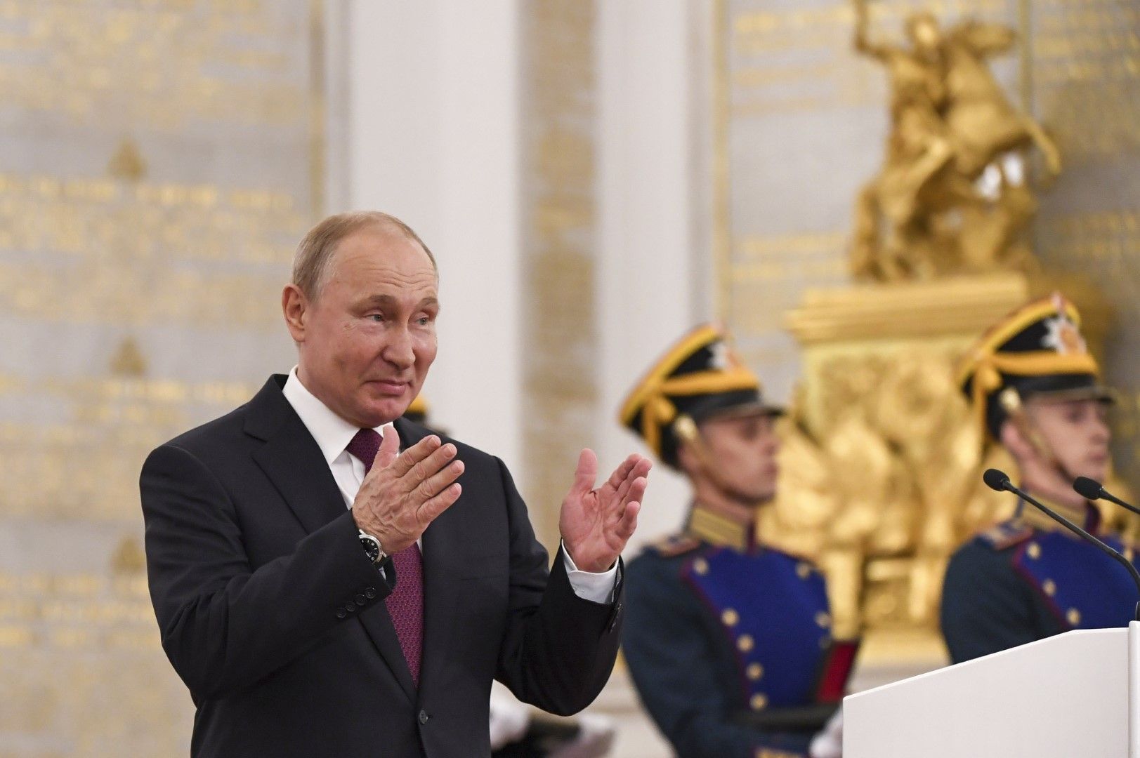 Владимир Путин в Деня на Русия - 12 май