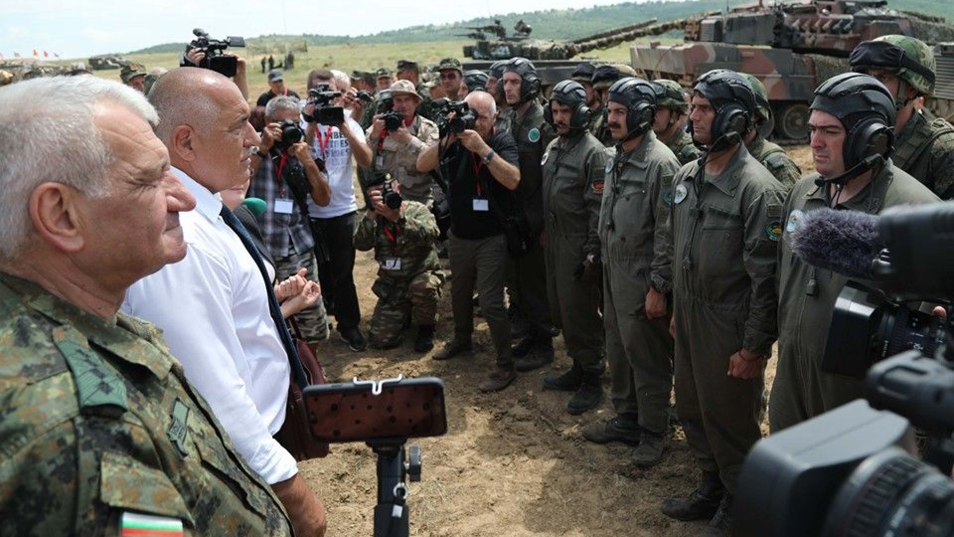 Премиерът Бойко Борисов навръх рождения си ден и висши военни