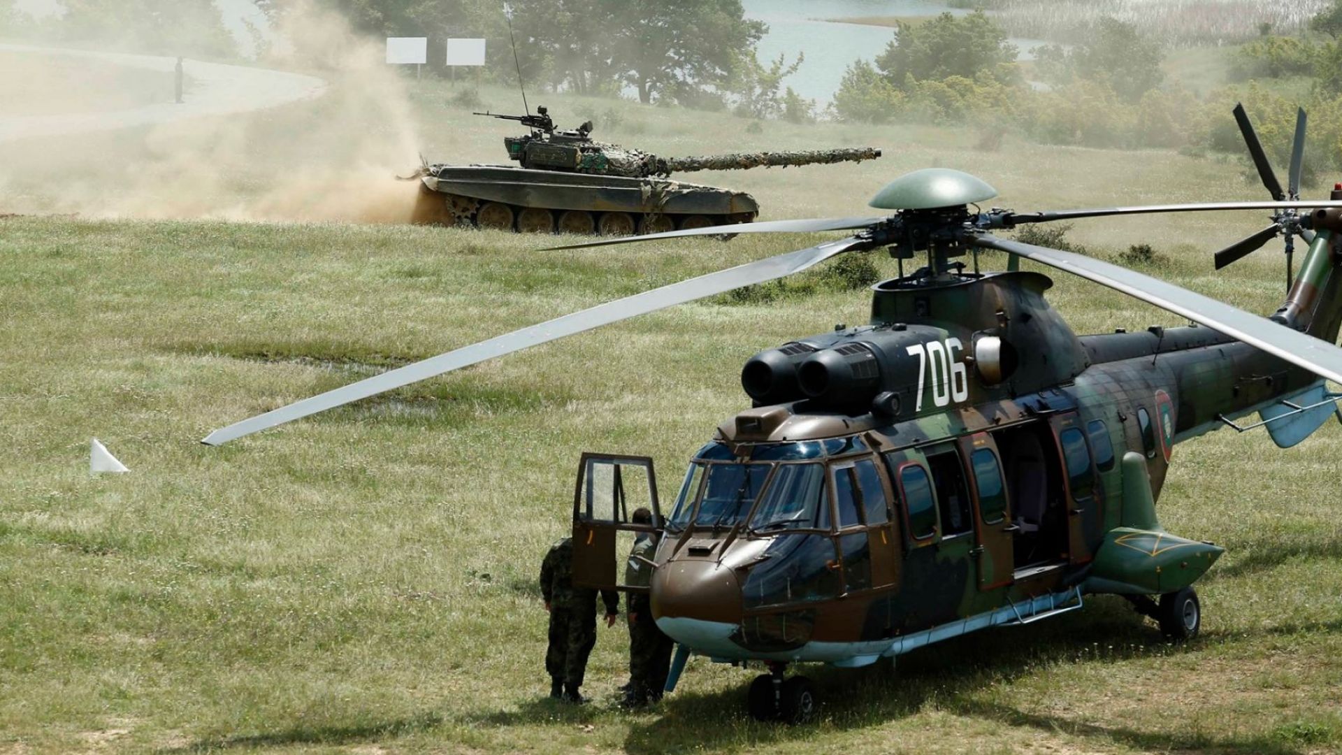 Със заповед на министъра на отбраната е обявен конкурс за