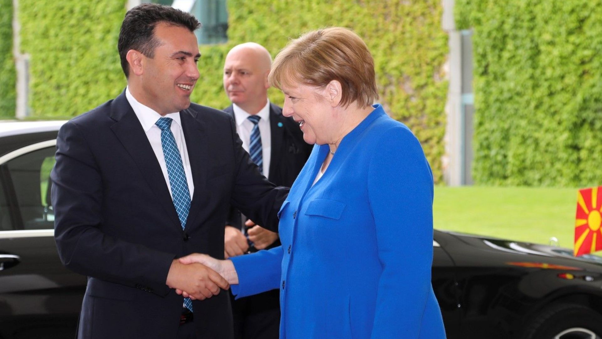 Мълчание след срещата на Меркел и Заев