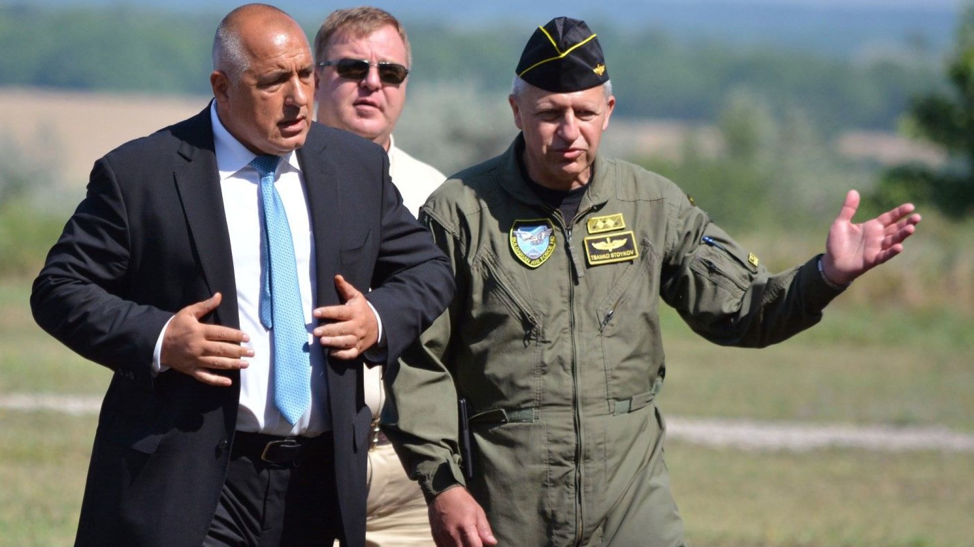 Президентът Радев можеше две години да говори срещу Слави Трифонов