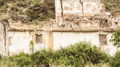 Испания се стреми да съживи призрачните си села