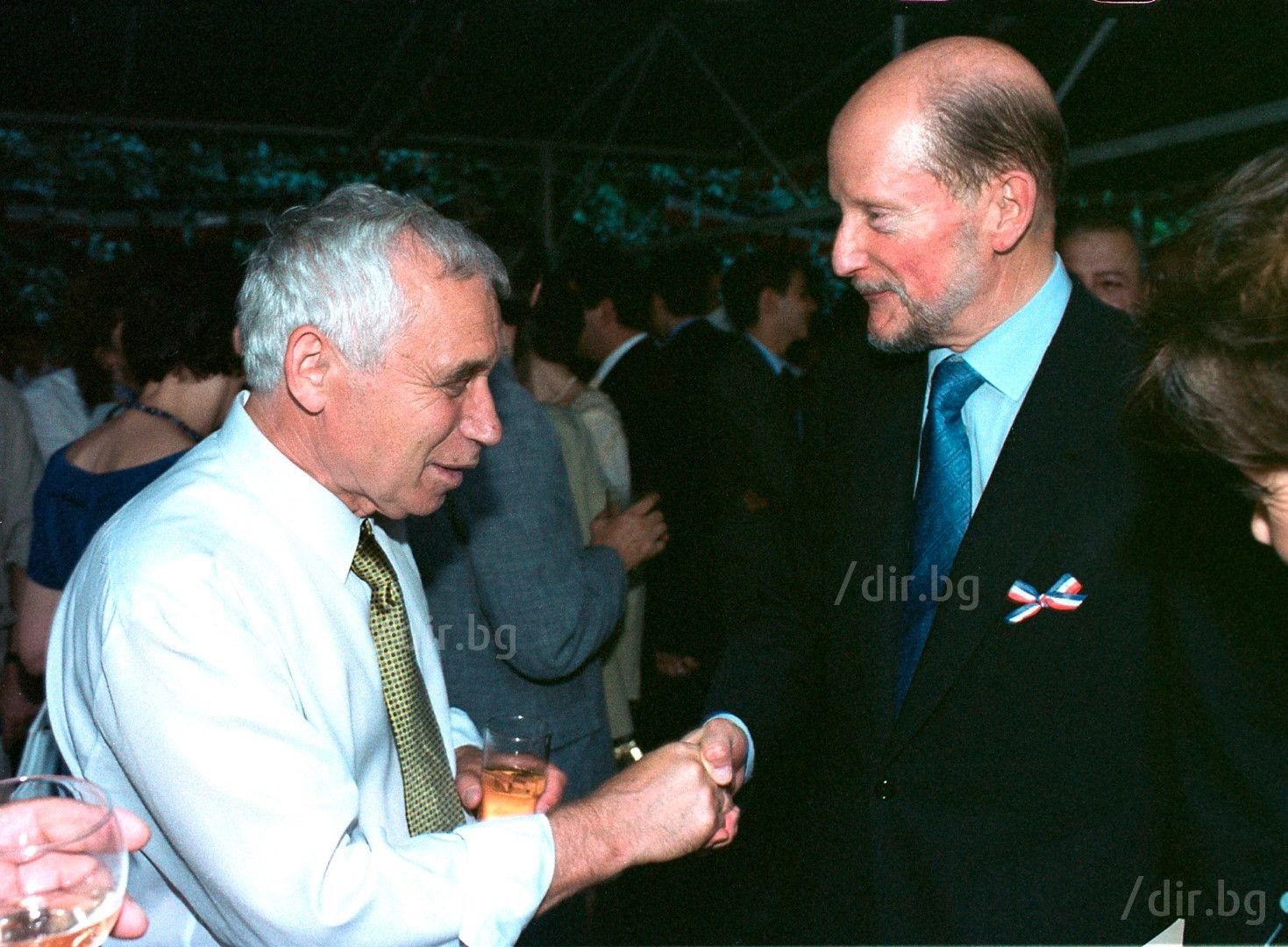 Жельо Желев и Симеон Сакскобургготски на 14 юли 2001 г. във френското посолство 