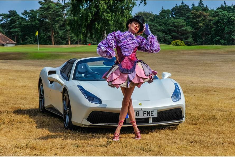 Списание „Luxury Woman's Golf Fashion"