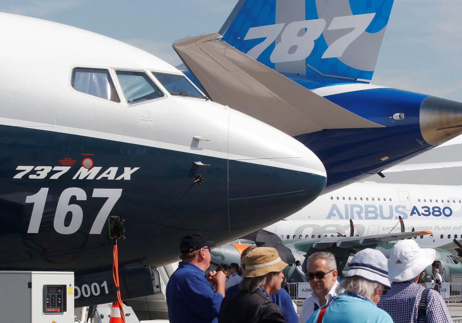 Руската компания Авиакапитал-Сервис съди Боинг (Boeing), че е прикрил дефекти в своя модел 737 МАКС