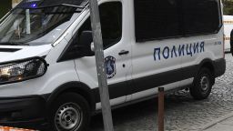  Кметът на Костенец предложил пари на общински съветник за "правилно" гласуване
