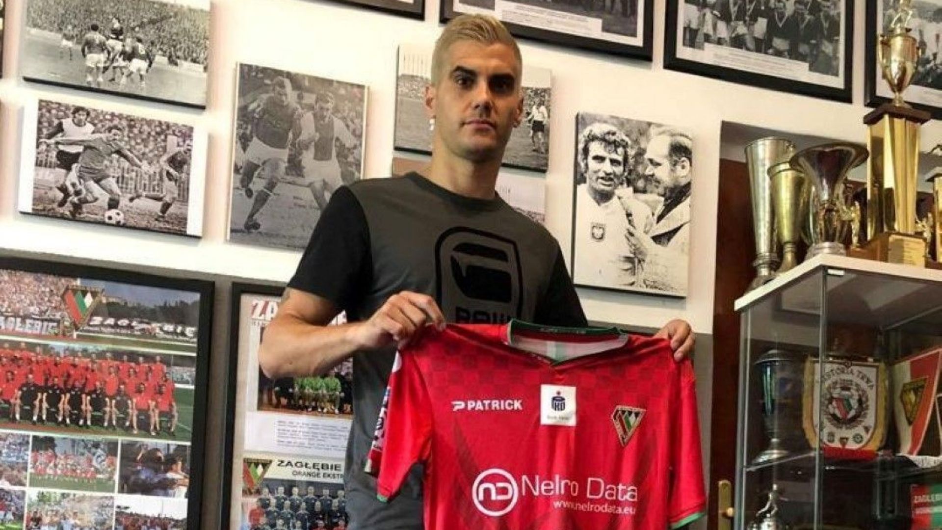 Защитникът Пламен Крачунов подписа с трети полски клуб