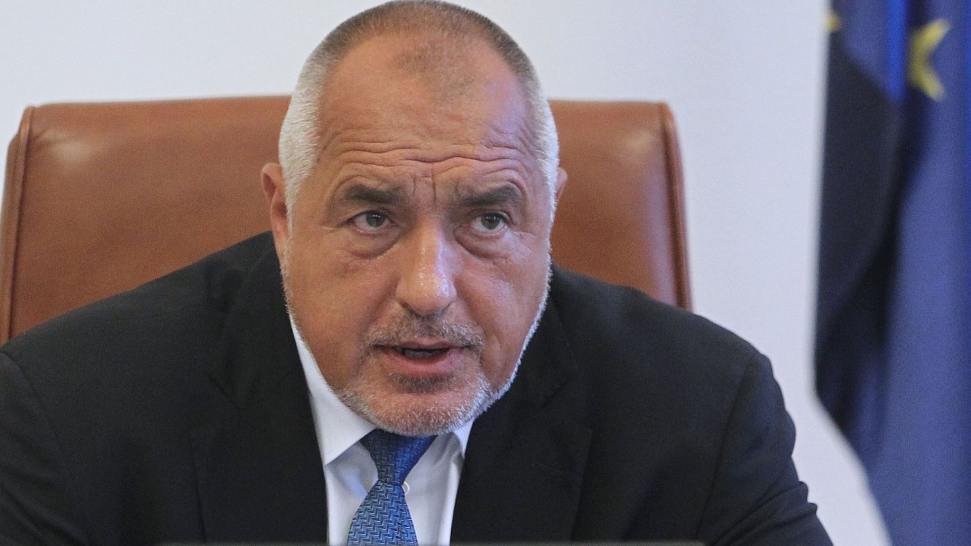 Решението с колко да бъдат намалени субсидиите на партиите отново