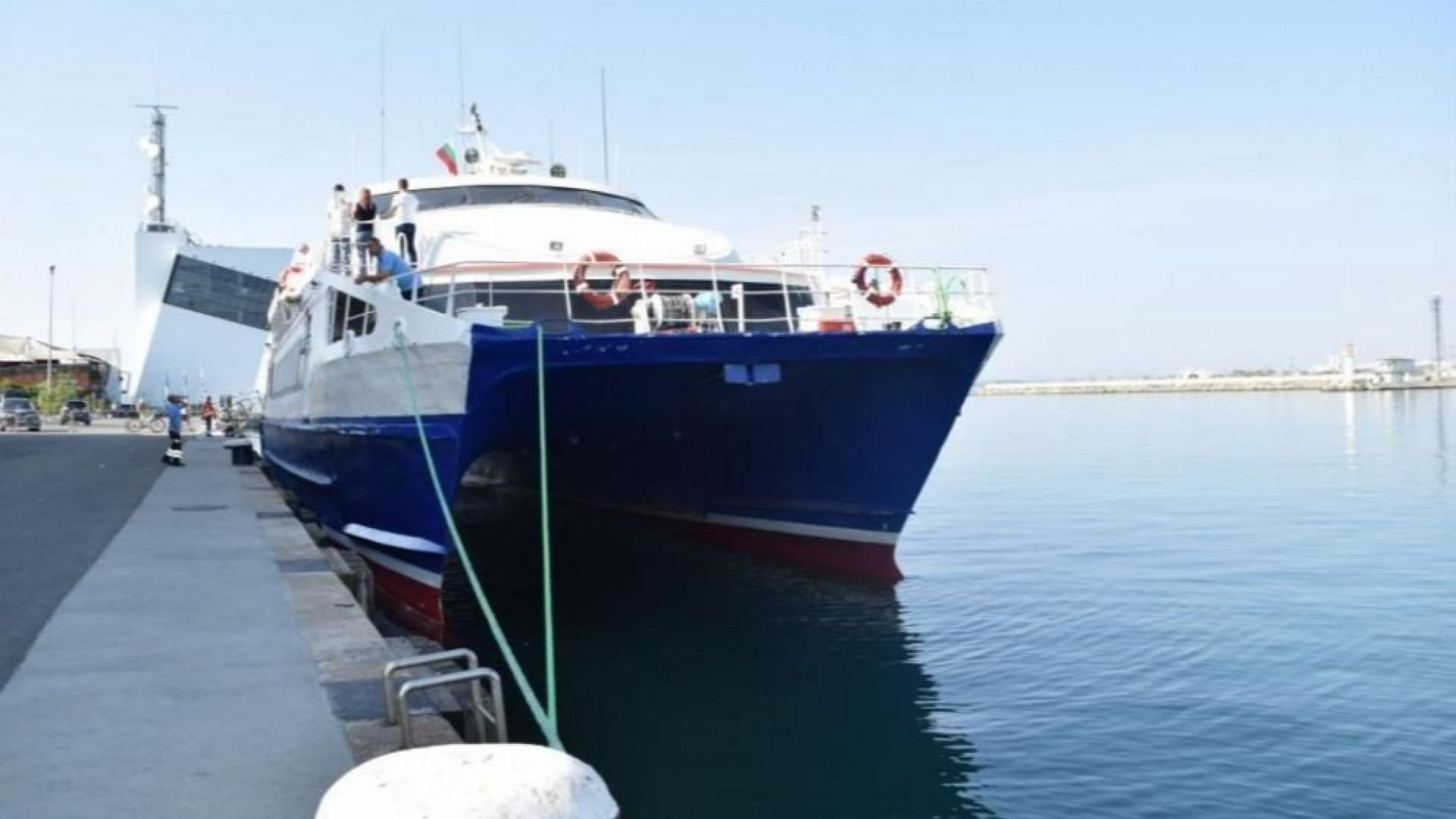 Първо тестово плаване с пасажери от Морска гара в Бургас