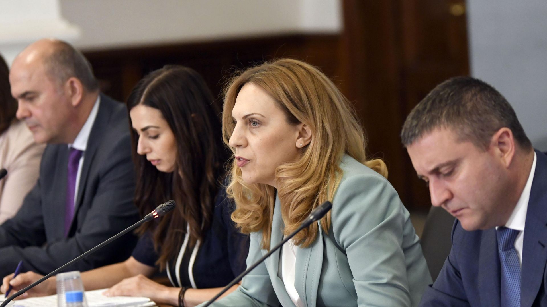 Предложението първият ден от болничния лист да не се заплаща