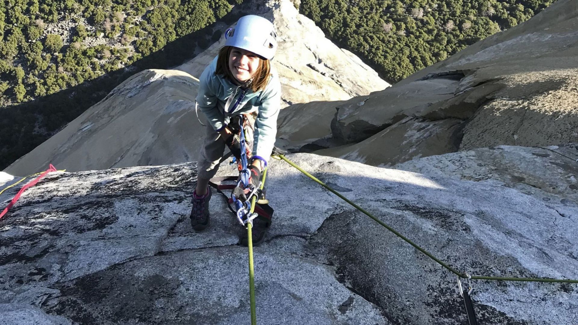 10 годишно американско момиче влезе в историята на катеренето като покори