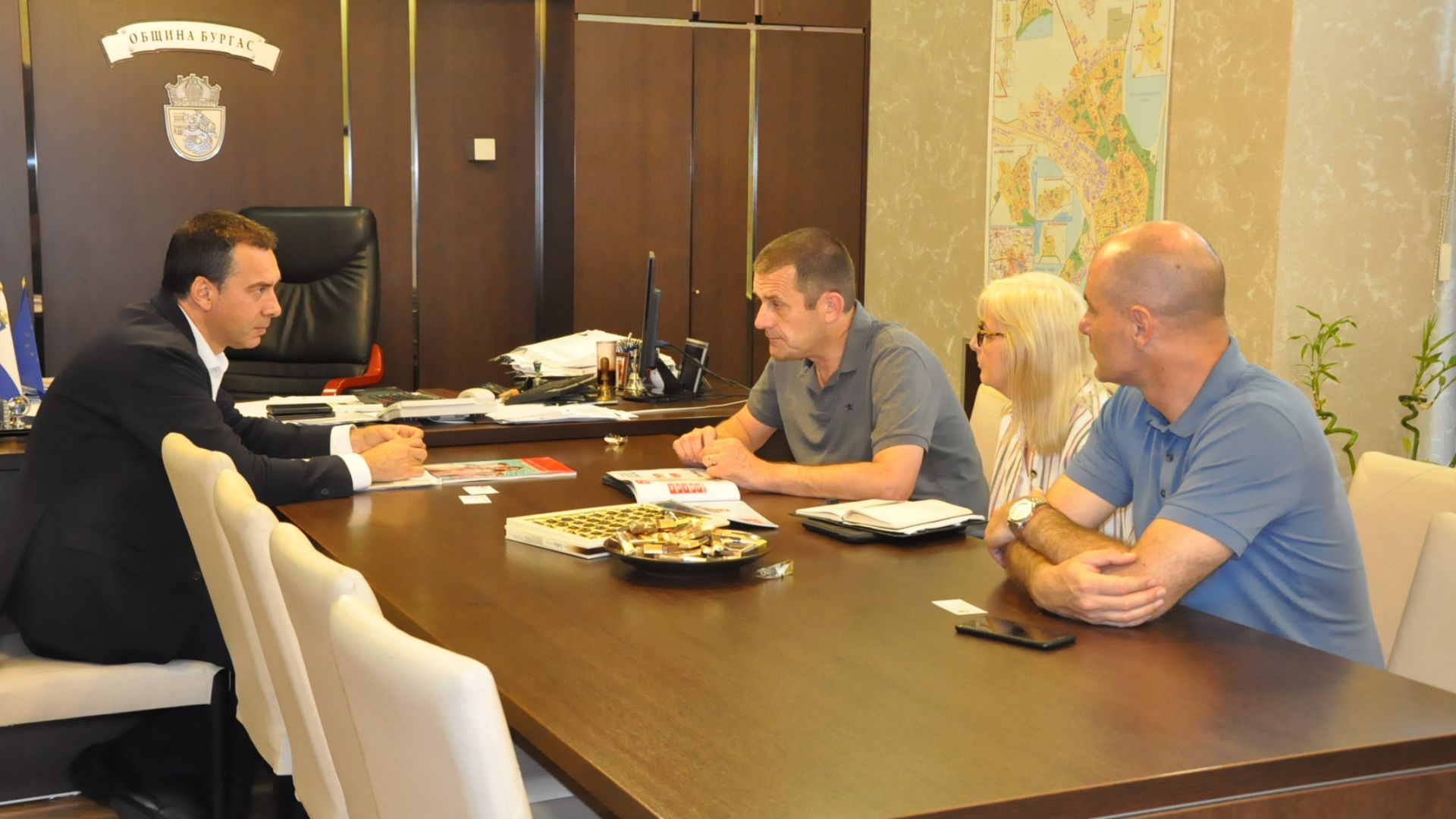 Кметът Димитър Николов се срещна със Стив Хийпи изпълнителен директор