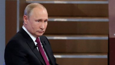 В открита линия Путин обеща на руснаците по-добър жизнен стандарт
