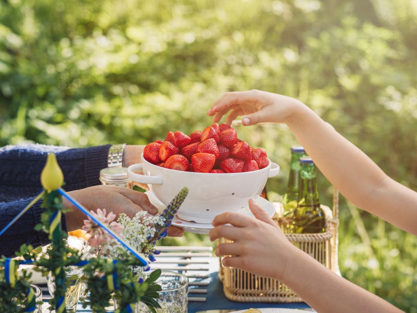 С ягодите и черешите вече започна сезонът на пресните слънчеви плодове