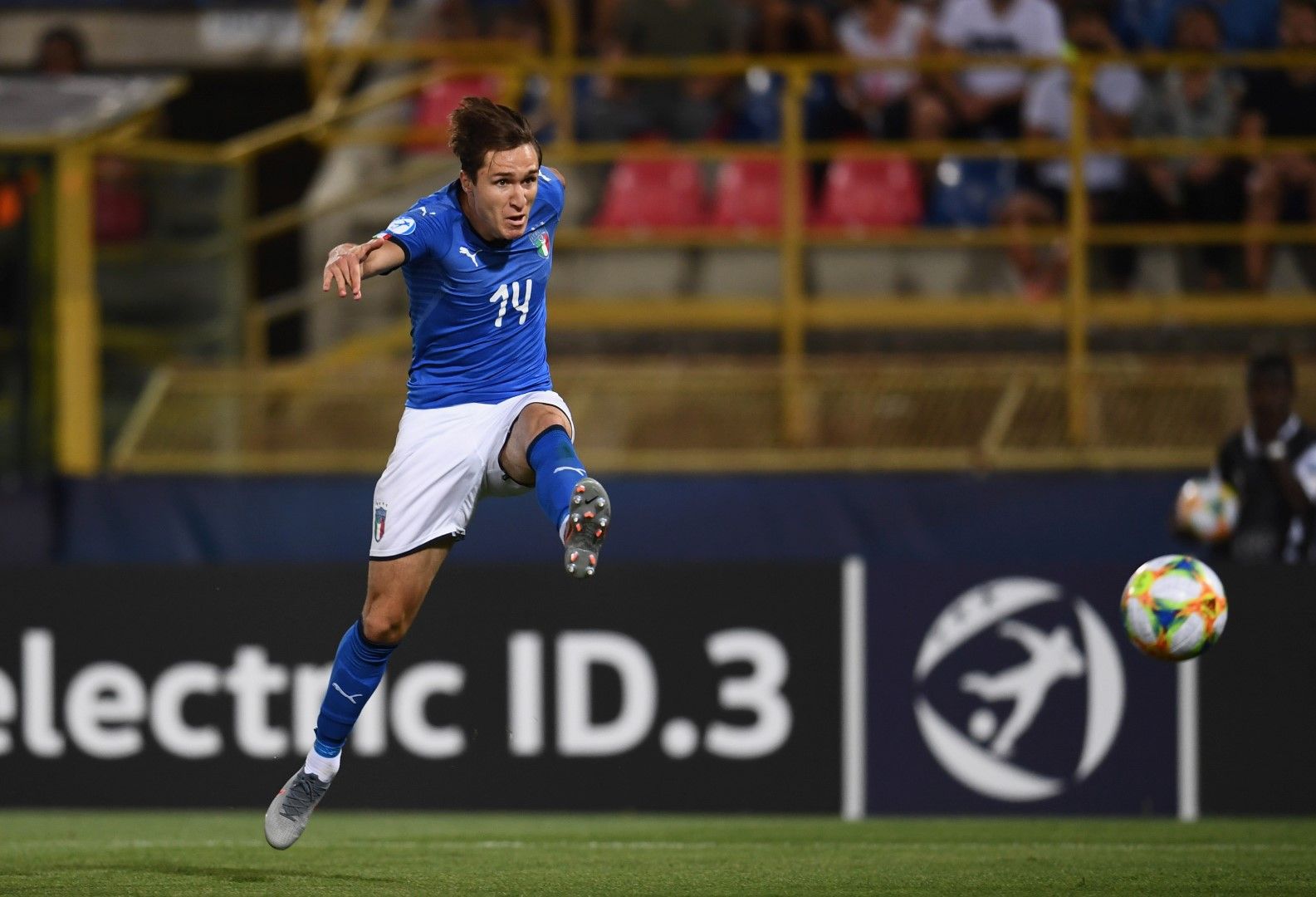 Федерико Киеза (Италия). Звездата на Фиорентина вкара два гола за 3:1 над Испания и е взъхновението на домакините