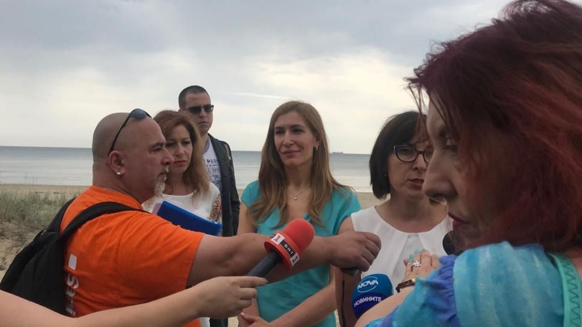 Министърът на туризма Николина Ангелкова проверява сигнал за високи цени