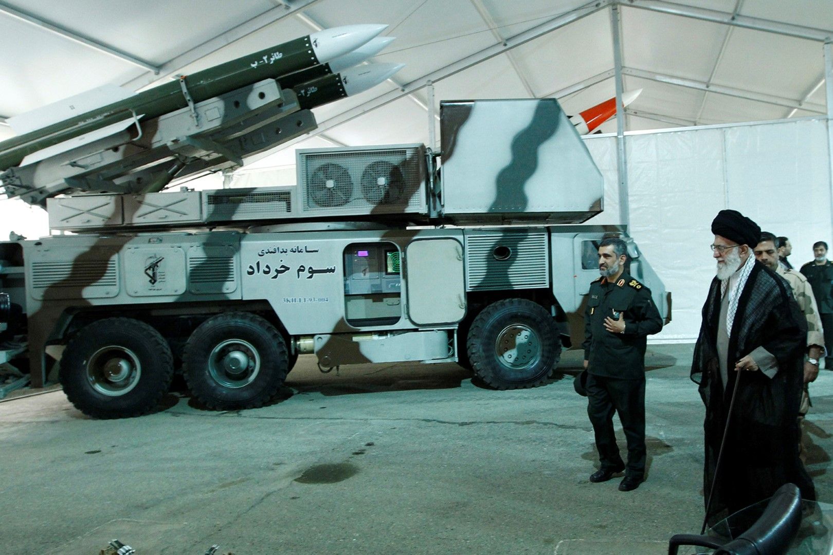 Установка за Противовъздушна отбрана на иранската армия "Кордад трети", демонстрирана пред аятолах Хаменей, архив 11 май 2014 г. 
