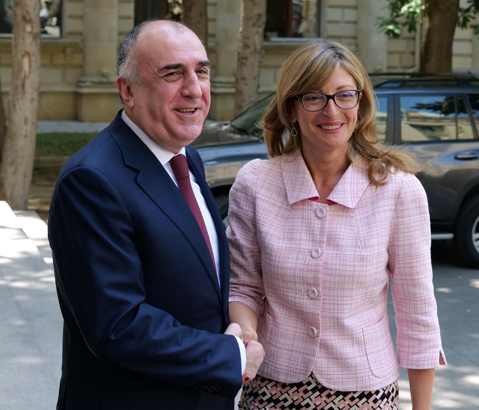 външният министър на Азербайджан Елмар Мамедяров и българският вицепремиер Екатерина Захариева