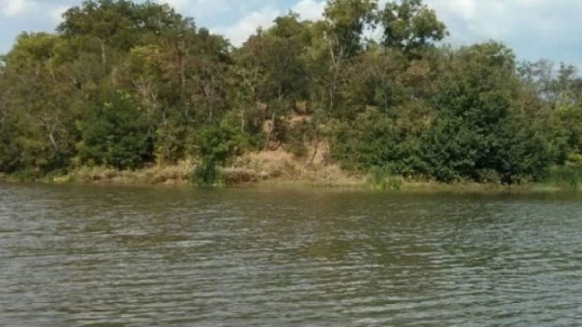 Язовирът до село Винарско е напълно здрав и работи нормално